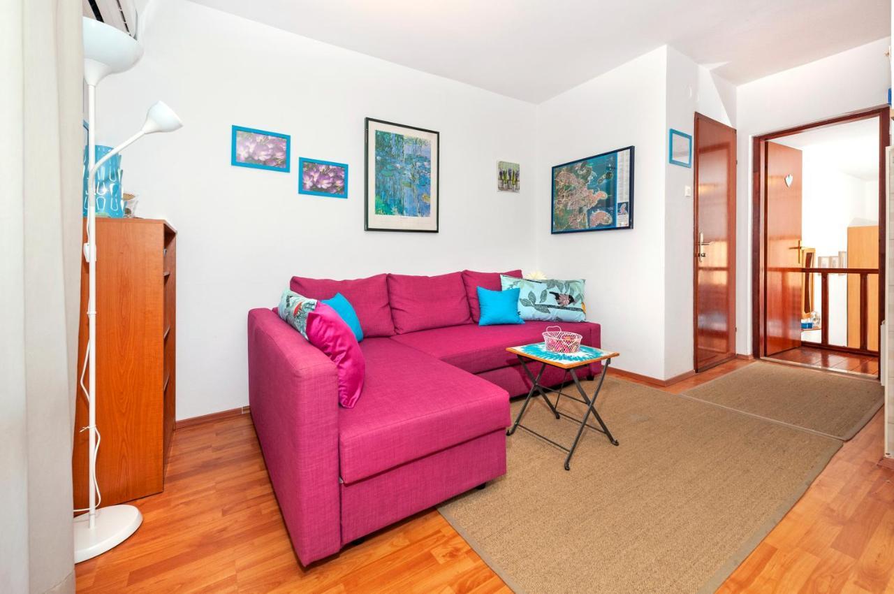 Apartments Aja And Stefy ロヴィニ エクステリア 写真