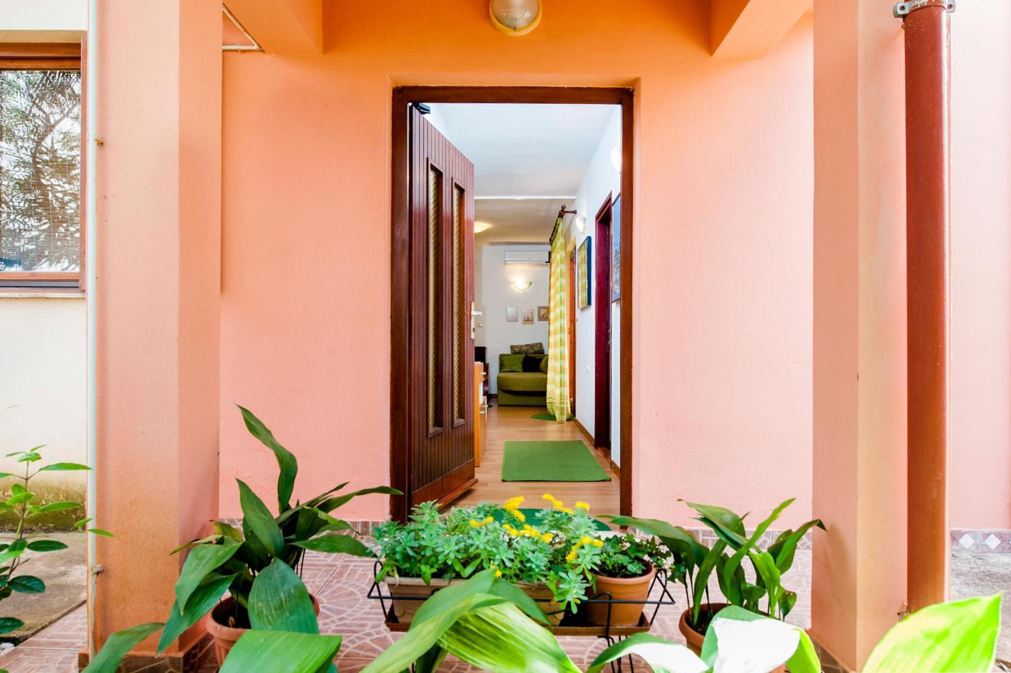 Apartments Aja And Stefy ロヴィニ 部屋 写真